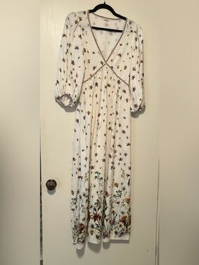 Max Studio Cream Floral boho floral country western V-Neck Maxi Dress